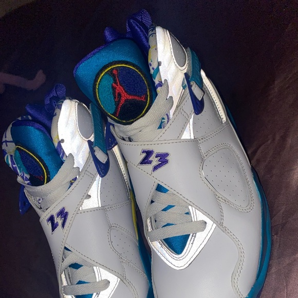 Air Jordan 8 retro Aqua . Like new well conditioned . - Picture 2 of 6